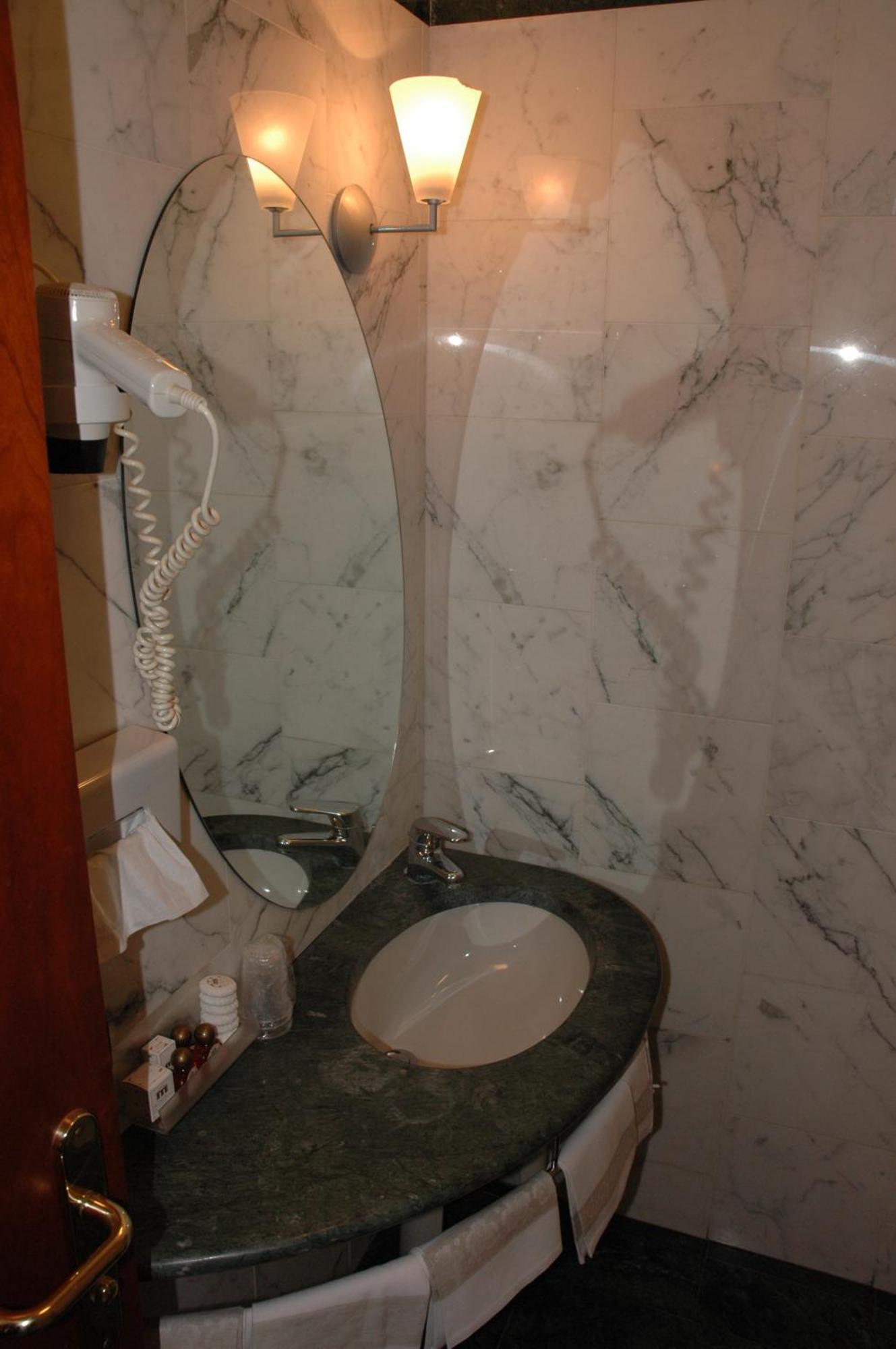 Hotel Michelangelo Palace & Spa Terni Chambre photo