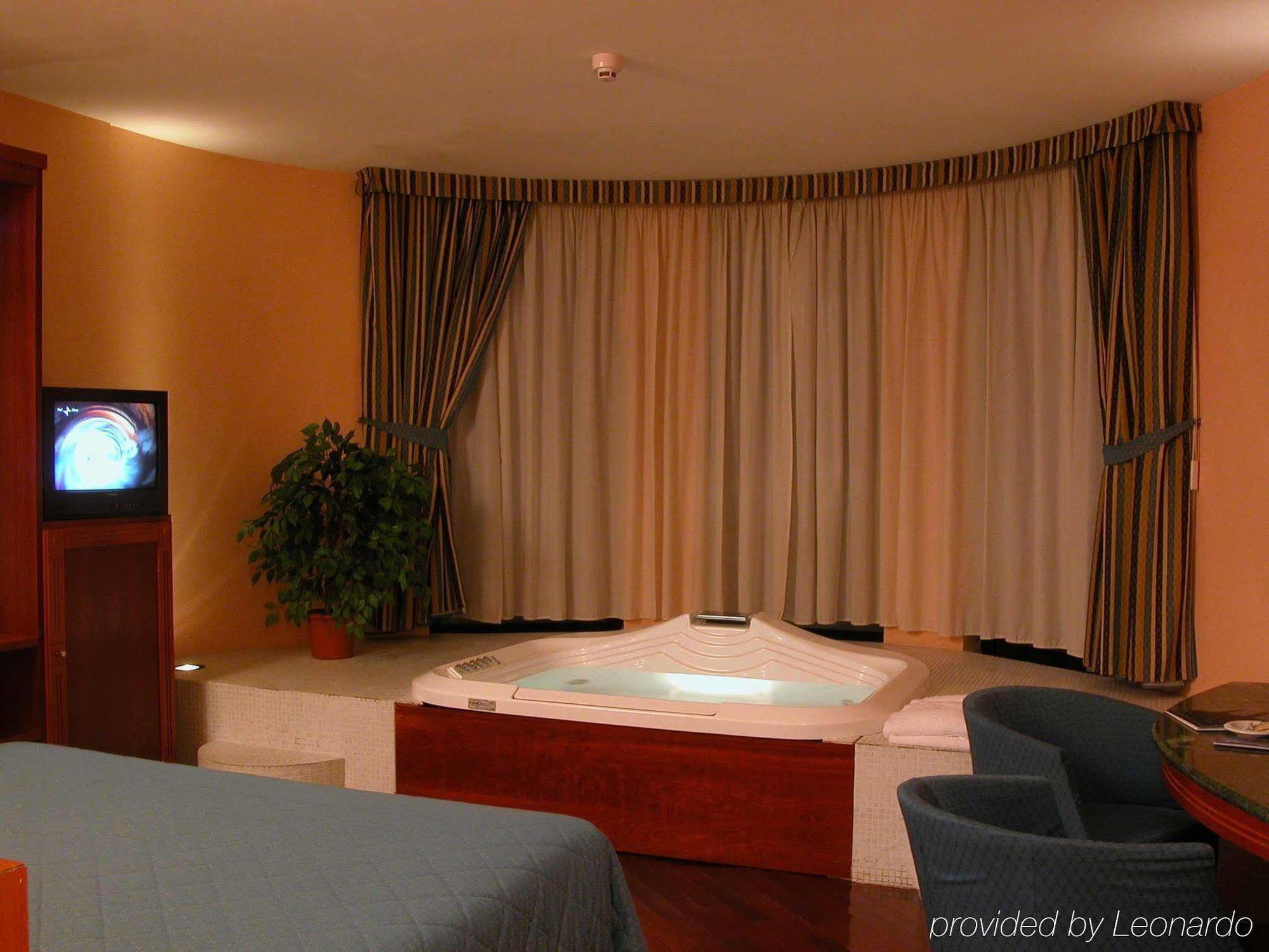 Hotel Michelangelo Palace & Spa Terni Extérieur photo