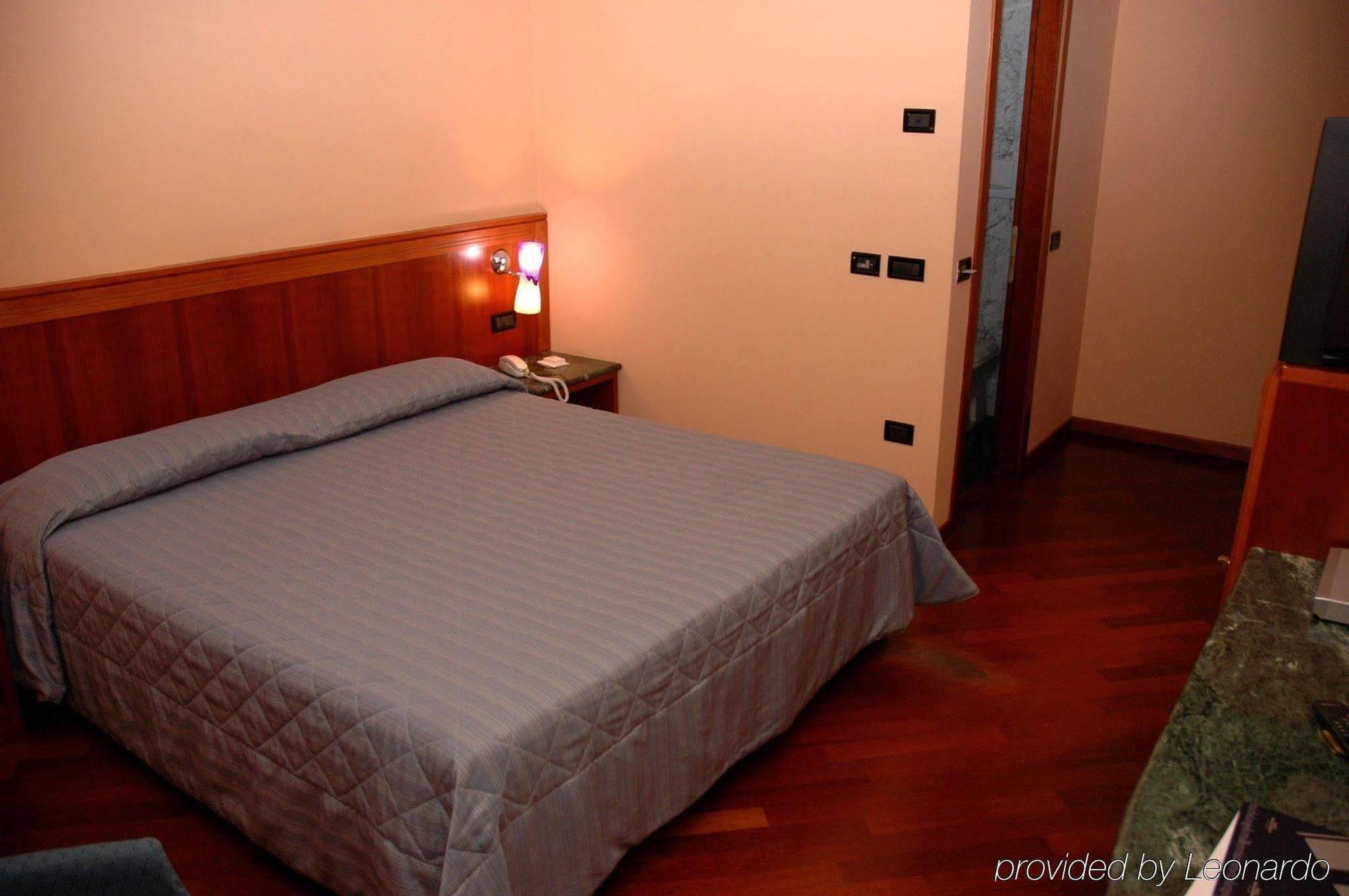 Hotel Michelangelo Palace & Spa Terni Extérieur photo