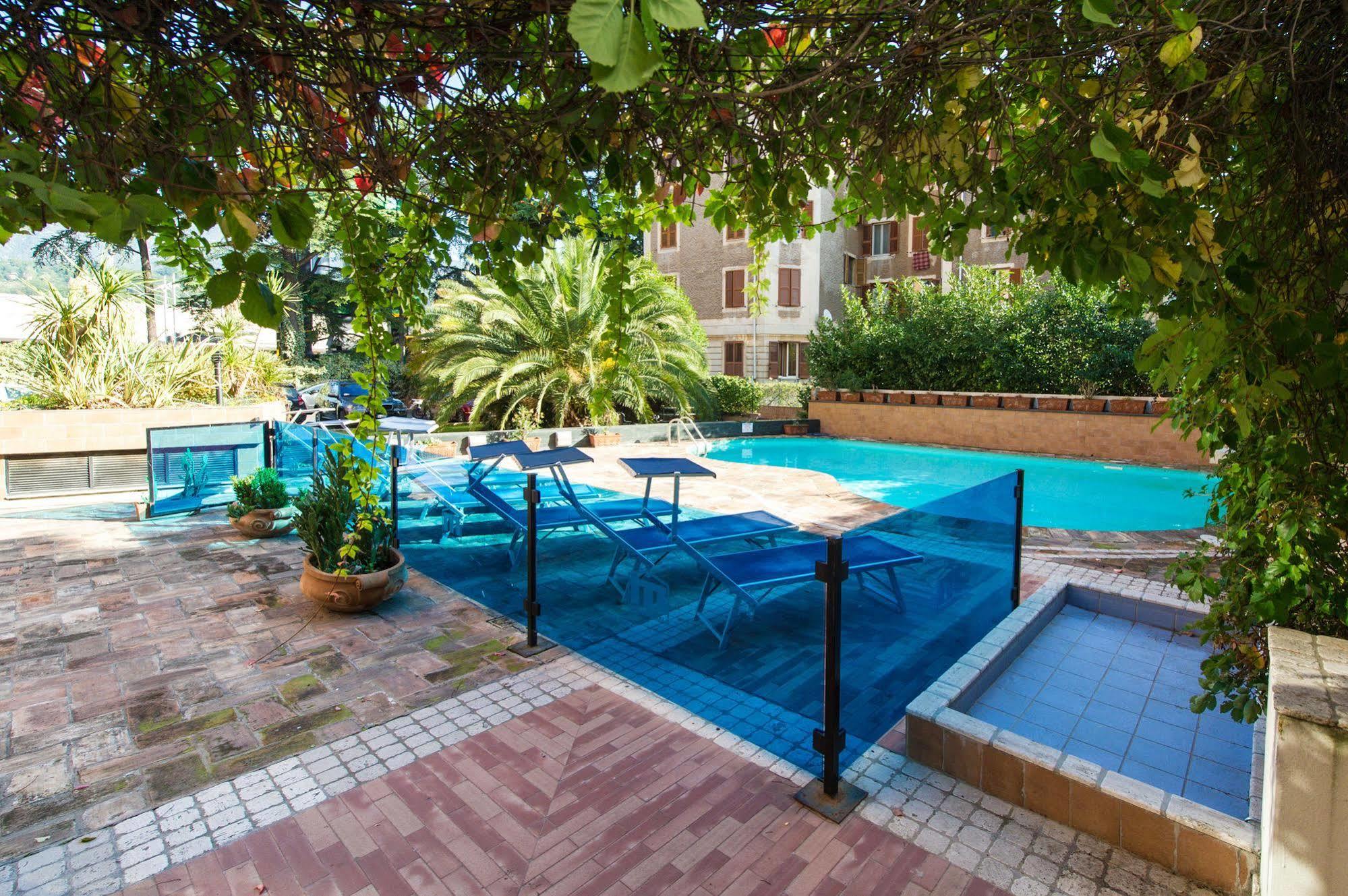 Hotel Michelangelo Palace & Spa Terni Extérieur photo
