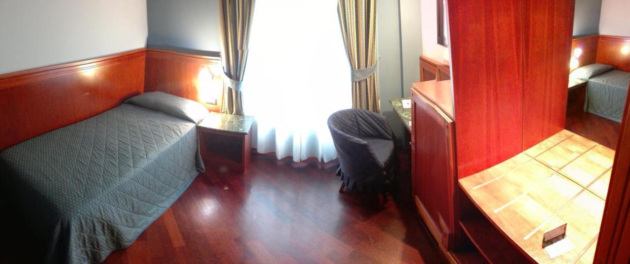 Hotel Michelangelo Palace & Spa Terni Extérieur photo